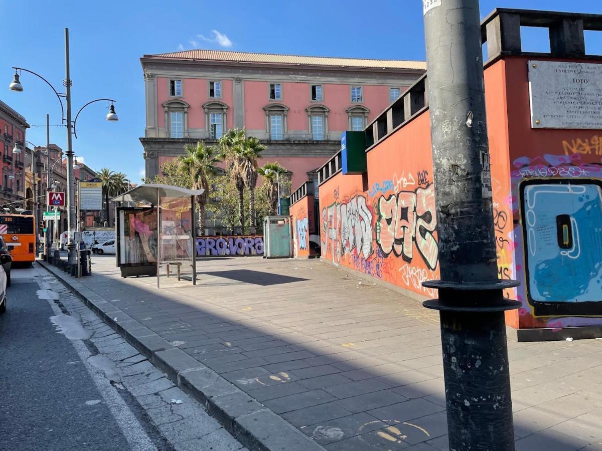Отель Relais Cavour Napoli Экстерьер фото