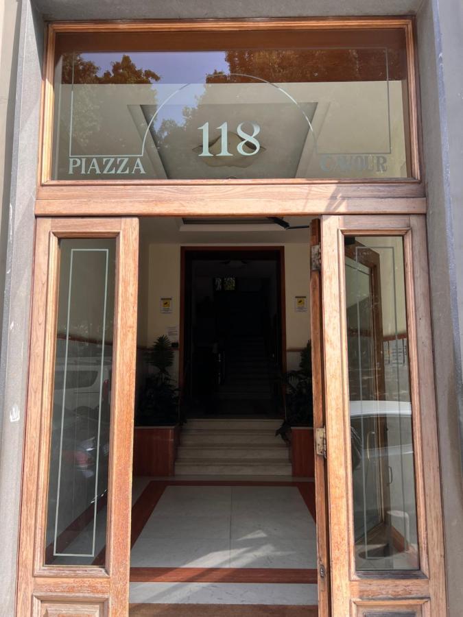 Отель Relais Cavour Napoli Экстерьер фото