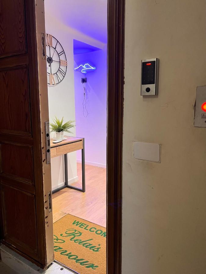 Отель Relais Cavour Napoli Экстерьер фото