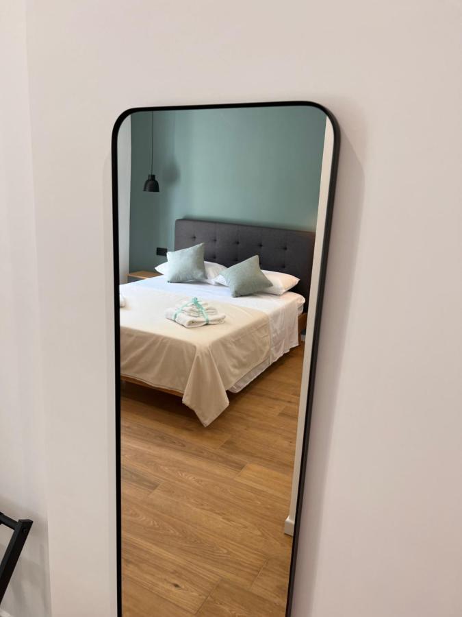 Отель Relais Cavour Napoli Экстерьер фото