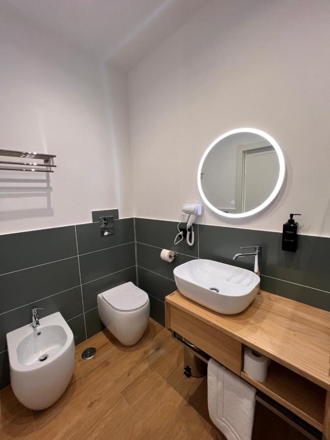 Отель Relais Cavour Napoli Экстерьер фото